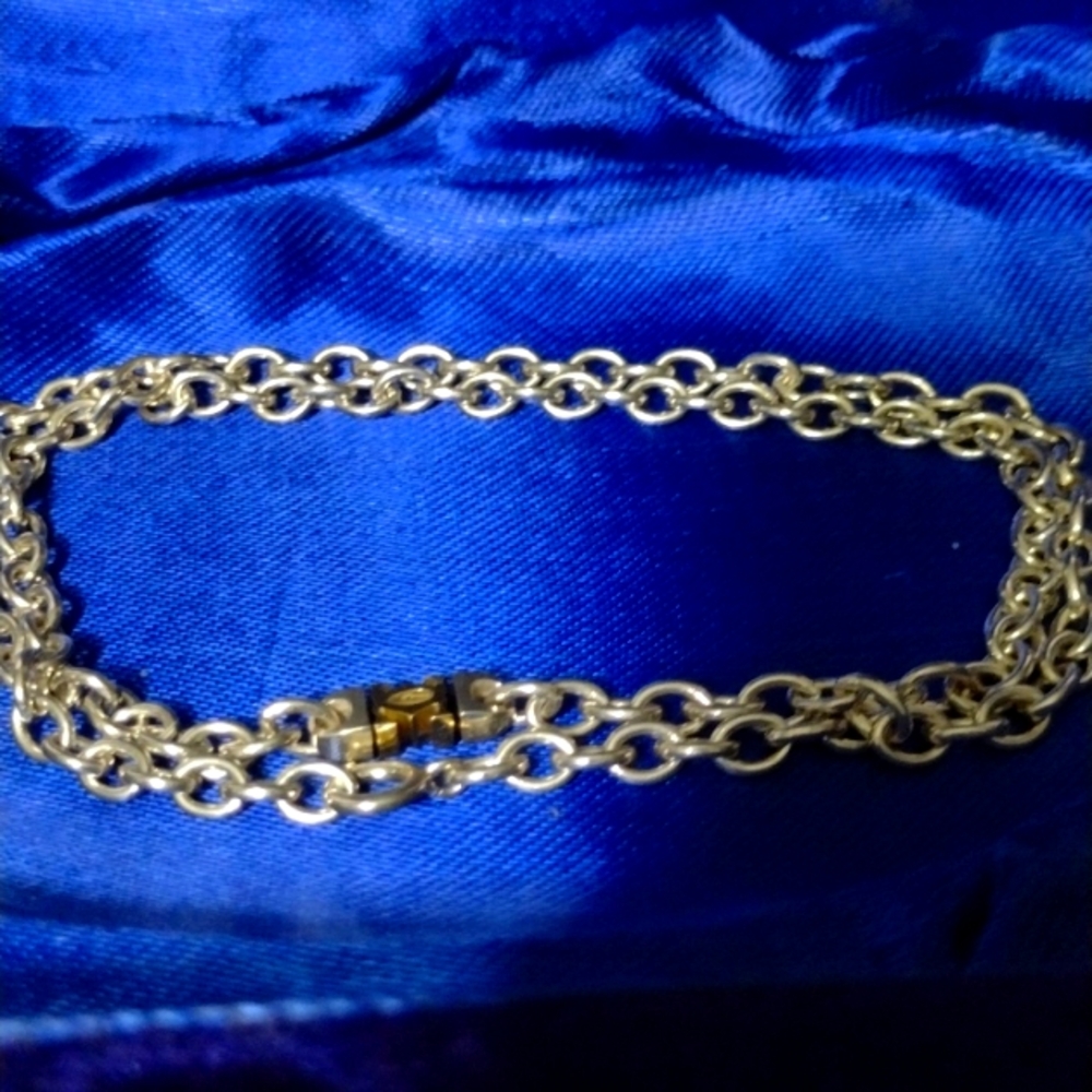 18K Cartier Double "C" Oval Link 🔗 Necklace, Crafted in Sterling Stunning 🎁 - Picture 5 of 12